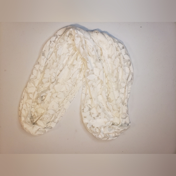 Various Infinity Scarves - Picture 2 of 13